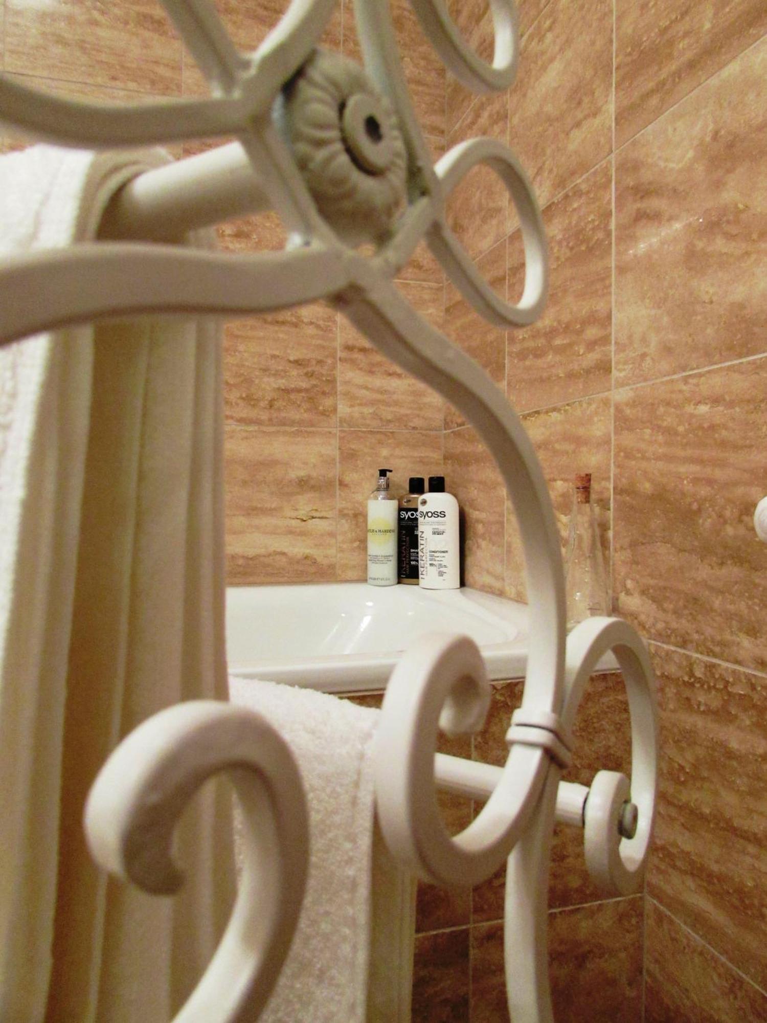 Colours Apartments Superior With Free Parking Budapest Exterior foto
