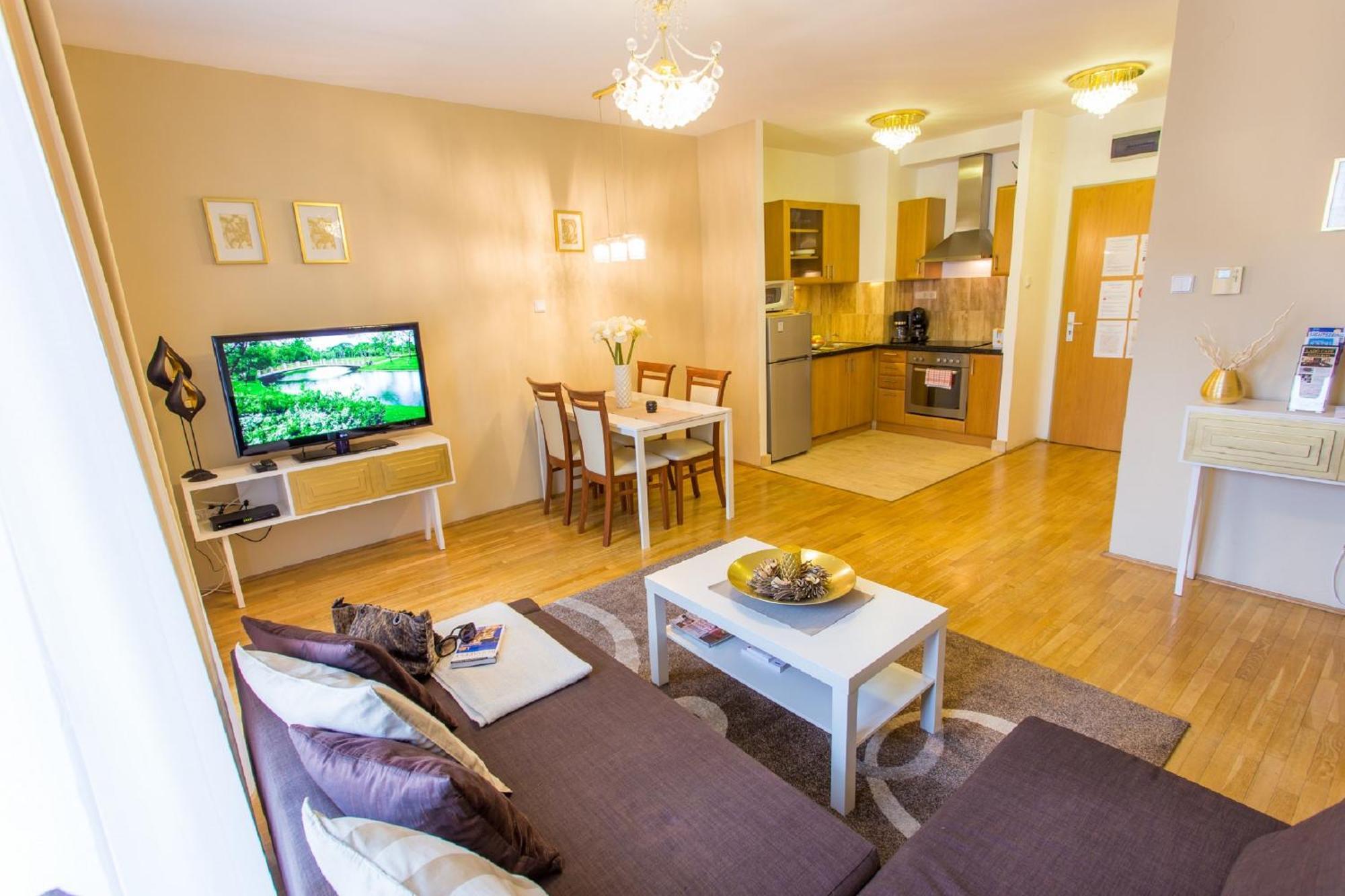 Colours Apartments Superior With Free Parking Budapest Exterior foto